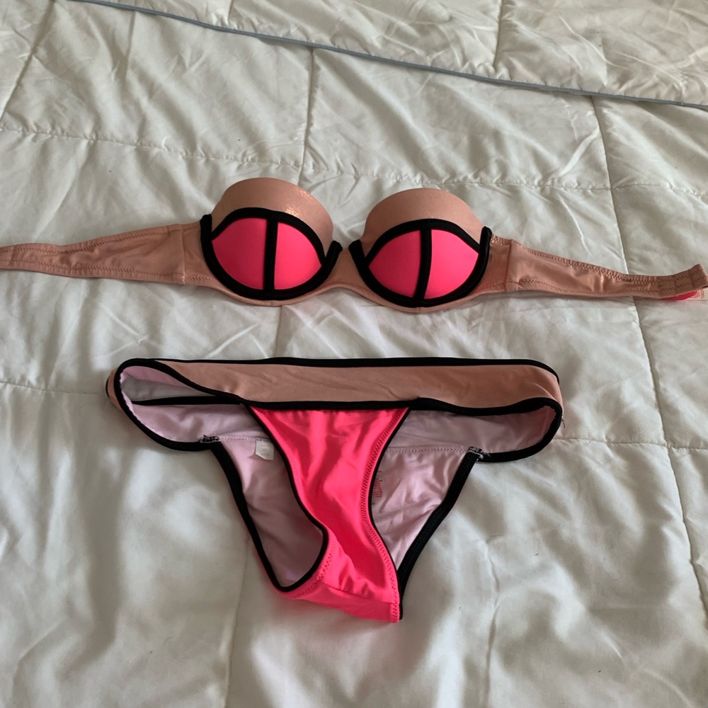 Pink color block bikinis